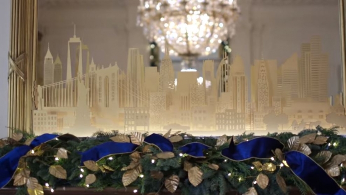 ▲뉴욕의 모습을 담은 종이로 만든 크리스마스 트리 장식ⓒ백악관 동영상 캡처