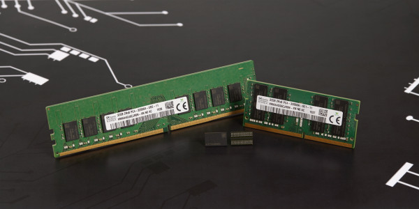 ▲SK하이닉스가 개발한 3세대 10나노급(1z) DDR4 D램. ⓒSK하이닉스
