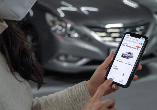 ▲SK텔레콤은 자사 고객들이 본인인증 앱 ‘패스(PASS)’를 통해 중고차 시세조회 및 매매까지 할 수 있는 ‘패스 자동차’ 서비스를 새롭게 선보인다고 28일 밝혔다. ⓒSK텔레콤