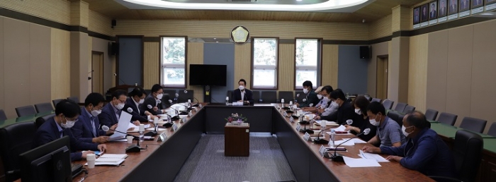 ▲평택시의회는 지난 21일 시의회 3층 간담회장에서 포승(BIX) 지구 생활대책용지 분양 관련 간담회를 개최했다. ⓒ평택시의회