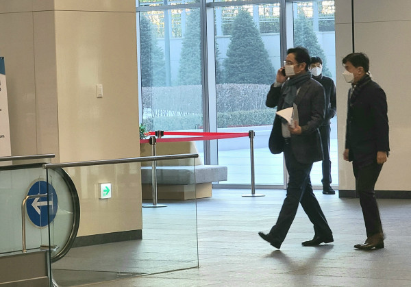 ▲이재용 삼성전자 부회장이 중장기 전략 점검을 위해 삼성리서치를 방문하는 모습. ⓒ삼성전자