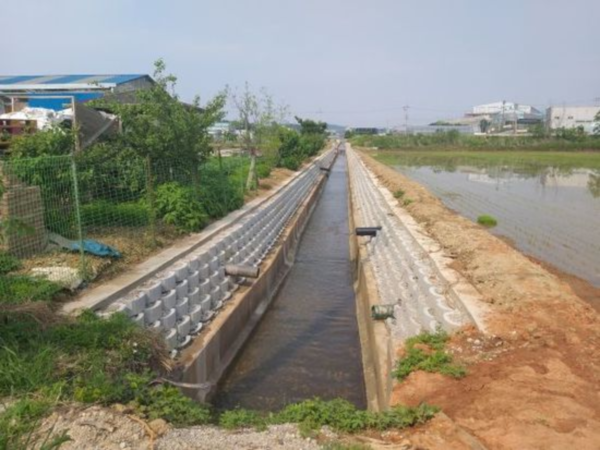 ▲평택시는 금년에도 79억원을 투자해 용·배수로 현대화 및 준설, 농로 확·포장 등 총 6개 분야에 대한 사업을 추진한다. ⓒ평택시청