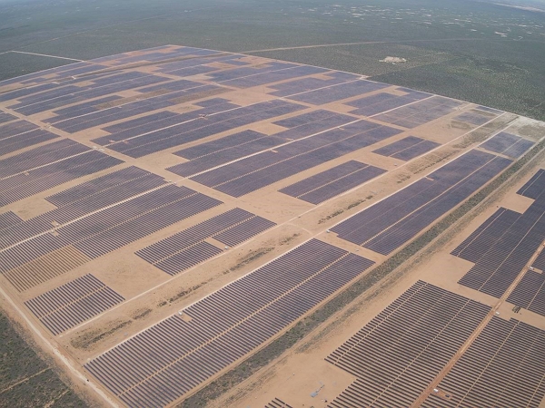 ▲한화에너지(174파워글로벌)가 개발해 운영 중인 미국 텍사스주 Oberon 1A(194MW) 태양광발전소 전경 ⓒ한화에너지