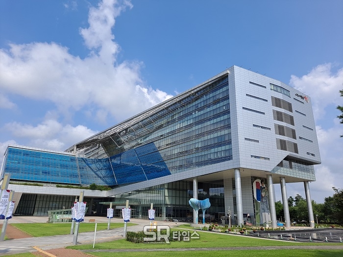 ▲성남시청 전경 ⓒ정명달 기자