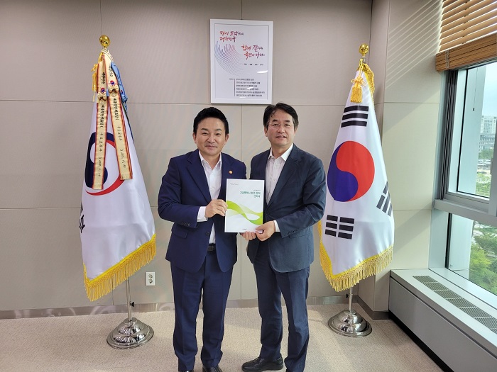 ▲원희룡 장관(사진 왼쪽)과 이동환 고양시장. ⓒ고양시