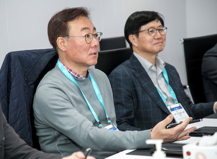 ▲김준 SK이노베이션 부회장이 미국 라스베이거스 CES 2023 현장서 열린 주요 경영진 전략회의를 주재했다. ⓒSK이노베이션