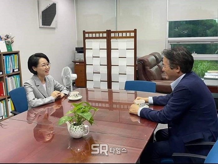 ▲홍정민 국회의원(왼쪽)과 이동환 고양특례시장  ⓒ홍정민 SNS