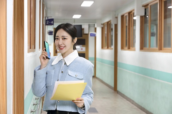 ▲KT가 새 학기가 시작되는 다음 달부터 경기도 지역에서 031 국번으로 '랑톡' 서비스를 제공한다. ⓒKT