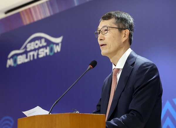 ▲강남훈 서울모빌리티쇼조직위원회 위원장이 16일 서울 서초구 자동차회관 B1F 그랜저볼룸에서 열린 2023서울모빌리티쇼 기자간담회에서 개회사를 하고 있다. ⓒ조직위