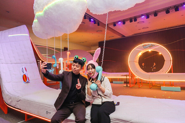 ▲체험형 팝업스토어 '지누스 원더베드'. ⓒ현대백화점그룹