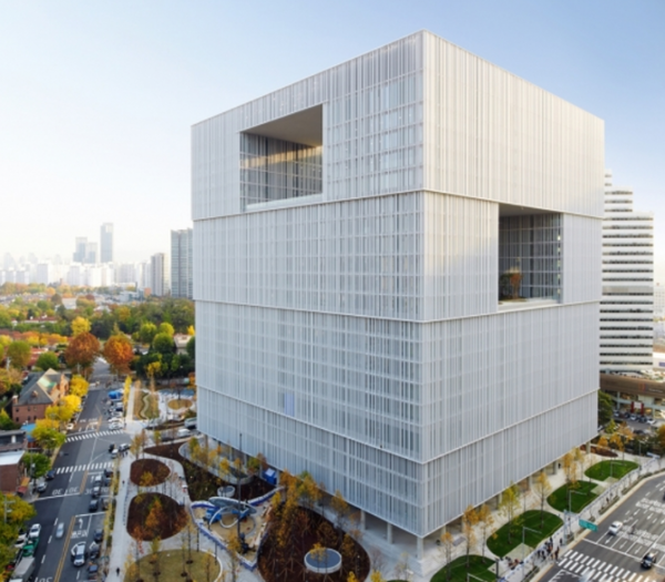 ▲아모레퍼시픽 사옥. ⓒ아모레퍼시픽