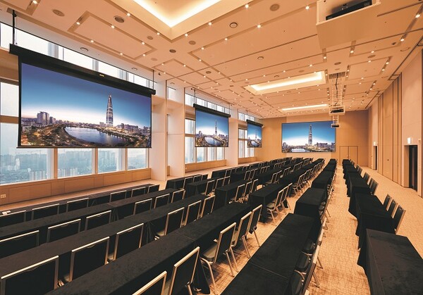 ▲롯데월드타워 SKY31 컨벤션 내 컨퍼런스룸. ⓒ롯데물산