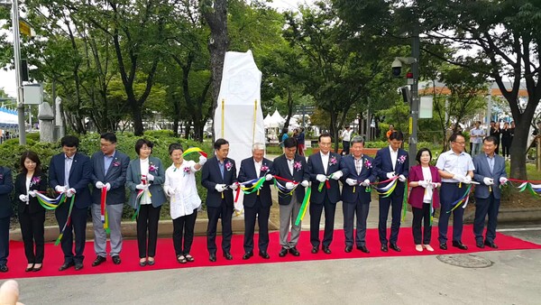 ▲2019년 조치원 ‘정수장 문화공간화’ 행사는 사업비 6억 원을 집행했다. 시는 당시 예산 내용을 꺼려 비공개하려 했으나 여론의 뭇매에 공개, '비리'로 얼룩진 것으로 드러났다. ⓒsr타임스