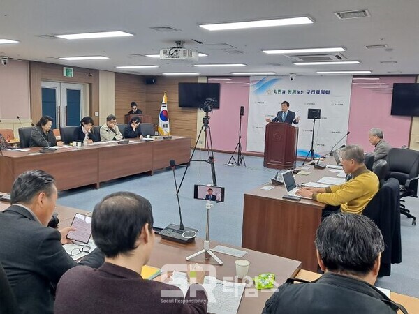 ▲권봉수 구리시의장 기자회견