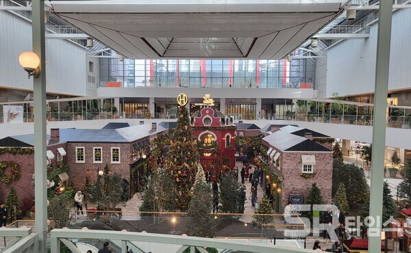 ▲더현대 서울 H빌리지 전경. ⓒ최나리 기자