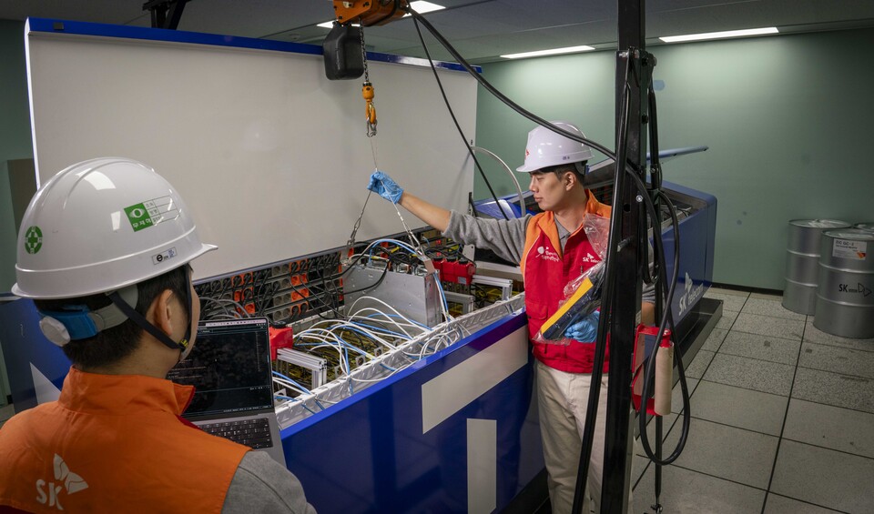 ▲올해 DJSI 월드지수에는 전세계 통신 기업 중 7개 기업만 편입됐다. 국내 통신기업으로는 SK텔레콤이 유일하다. ⓒSK텔레콤