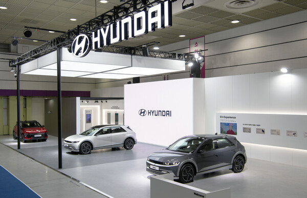 ▲EV 트렌드 코리아 2024에 참가한 현대자동차 전시 부스 전경. ⓒ현대차