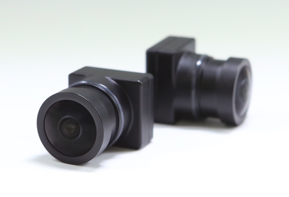 ▲LG이노텍 이 최근 출시한 자율주행용 ‘고성능 히팅 카메라 모듈’ ⓒLG이노텍