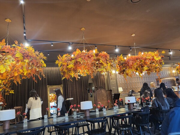 ▲가을 테마로 꾸며진 초콜릿 하우스 내부 전경. ⓒ최나리 기자