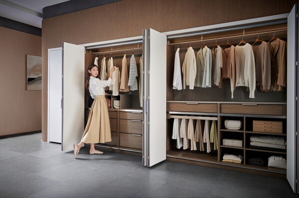 ▲한샘은 모델 한혜진과 프리미엄 붙박이장 시그니처 캠페인을 진행한다. ⓒ한샘