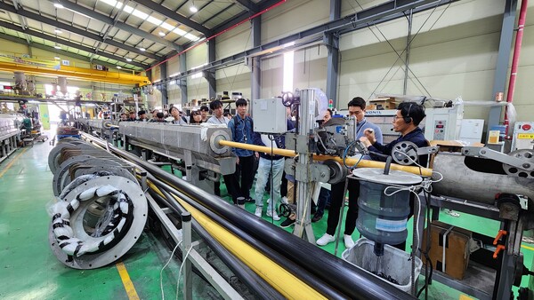 ▲삼천리가 도시가스 안전관리 담당 직원들을 대상으로 정압기, 배관 등 가스 시설물 제조사 방문 기술교육을 시행했다. ⓒ삼천리