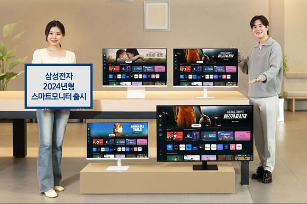 ▲삼성전자 모델이 삼성스토어 청담점에서 홈 라이프 활용성을 강화한 2024년형 스마트모니터를 소개하고 있다. ⓒ삼성전자