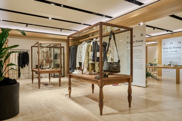 ▲현대백화점 본점에 마련된 tOM 팝업스토어 전경. ⓒtOM