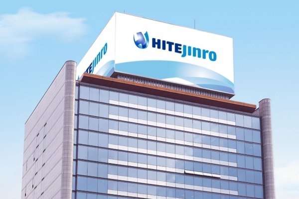 ▲하이트진로 강남 사옥 전경 ⓒ 하이트진로