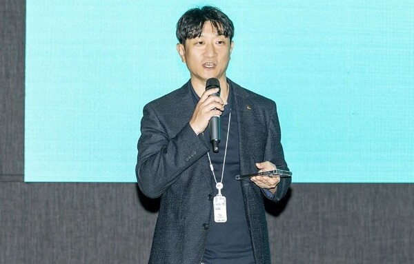 ▲조성봉 SK하이닉스 부사장이 온실가스 저감의 중요성에 대해 설명하고 있다. ⓒSK하이닉스