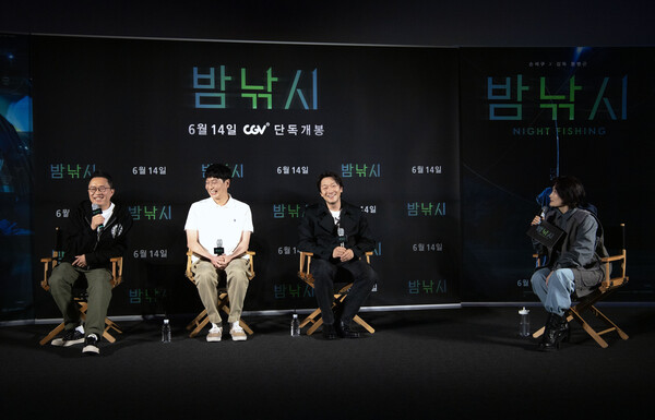 ▲(왼쪽부터) 지성원 현대자동차 브랜드마케팅본부장(전무), 문병곤 감독, 배우 손석구가 영화 ‘밤낚시’ 시사회에 참석해 대화를 나누고 있다. ⓒ현대자동차