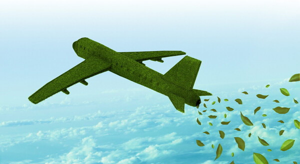 ▲폐식용유, 동물성 지방, 옥수수 생산 폐기물 등에서 얻은 바이오항공유(SAF)를 100% 활용한 여객기가 대서양 횡단에 성공했다. 이 여객기는 영국 런던 히드로 공항을 출발해 약 7시간 30분의 비행을 마치고 미국 뉴욕 JFK 공항에 무사히 도착했다. ⓒ대한석유협회