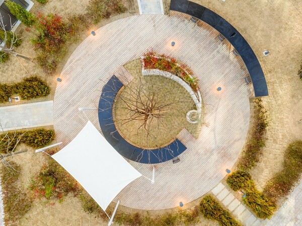 ▲힐스테이트 용인 둔전역 에이치 아이 플랜터(H Eye Planter). ⓒ현대건설