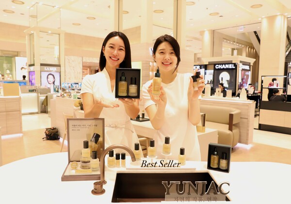 ▲연작 제품을 소개하는 모습. ⓒ신세계백화점