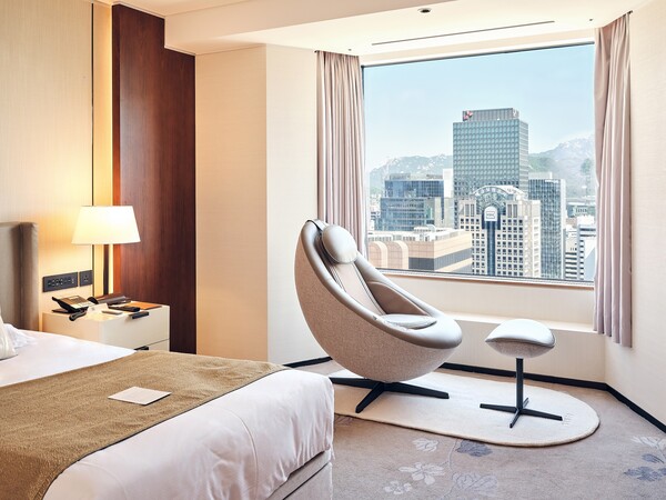 ▲비렉스 제품이 비치된 롯데호텔서울 객실 전경. ⓒ코웨이