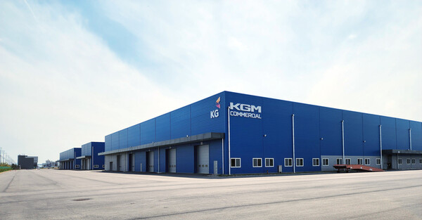 ▲KGM 커머셜 군산공장 공장동. ⓒKG모빌리티
