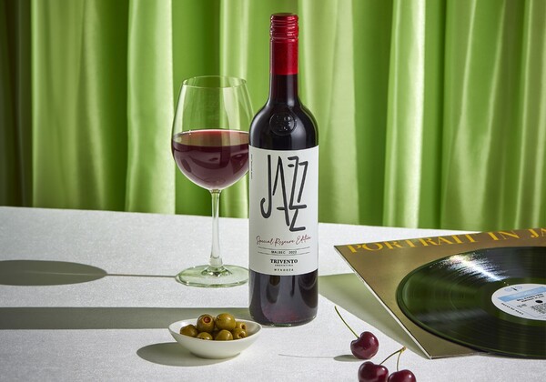▲앙리마티스 트리벤토 재즈 와인. ⓒ롯데칠성음료