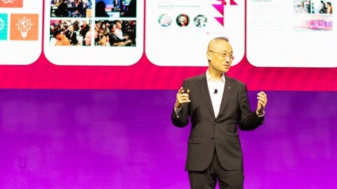 ▲지난 25~26일(현지시간) 이석우 LG전자 북미이노베이션센터장 부사장이 미국 샌프란시스코에서 열린 '이노베이션 페스티벌'에서 LG NOVA를 소개하고 있다. ⓒLG전자