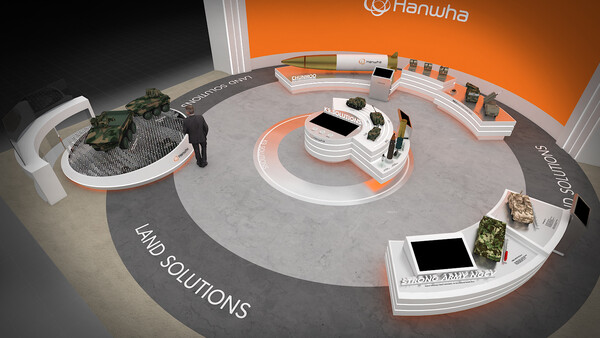 ▲처음 공개되는 K9 유무인복합체계, K9 차륜형자주포, 무인상륙형 다연장발사대 등이 전시돼 있다. ⓒ한화에어로스페이스