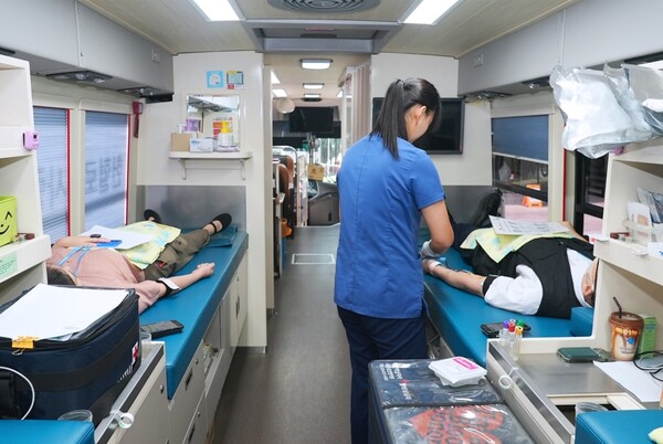 ▲한국투자증권이 지난 9월 30일 서울 여의도 본사에서 ‘사랑의 헌혈’ 행사를 진행했다고 2일 밝혔다. ⓒ 한국투자증권