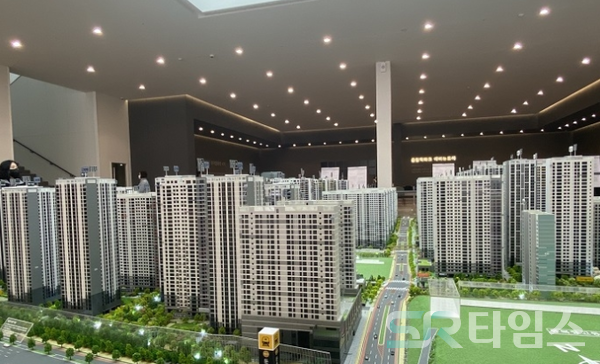 ▲올림픽파크포레온 견본주택 주택모형. ⓒSR타임스