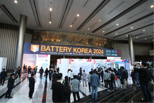 ▲‘2024 배터리 코리아’에서는 국내외 배터리 관련 기관과 기업이 참여해 20여개의 전문 강연과 부스 전시가 진행됐다. ⓒ2024 배터리 코리아 콘퍼런스 조직위원회