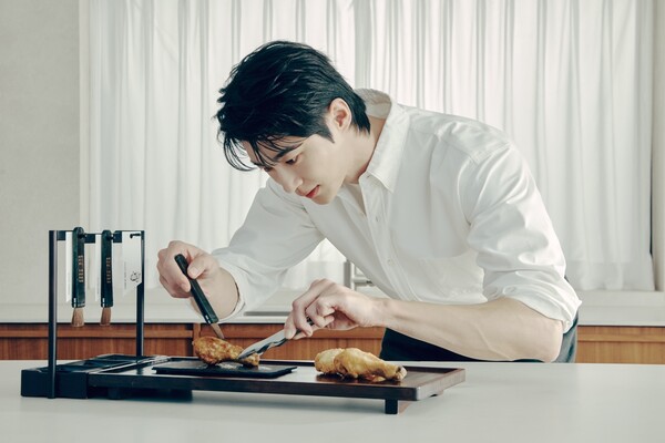 ▲교촌치킨 광고 모델 변우석. ⓒ교촌