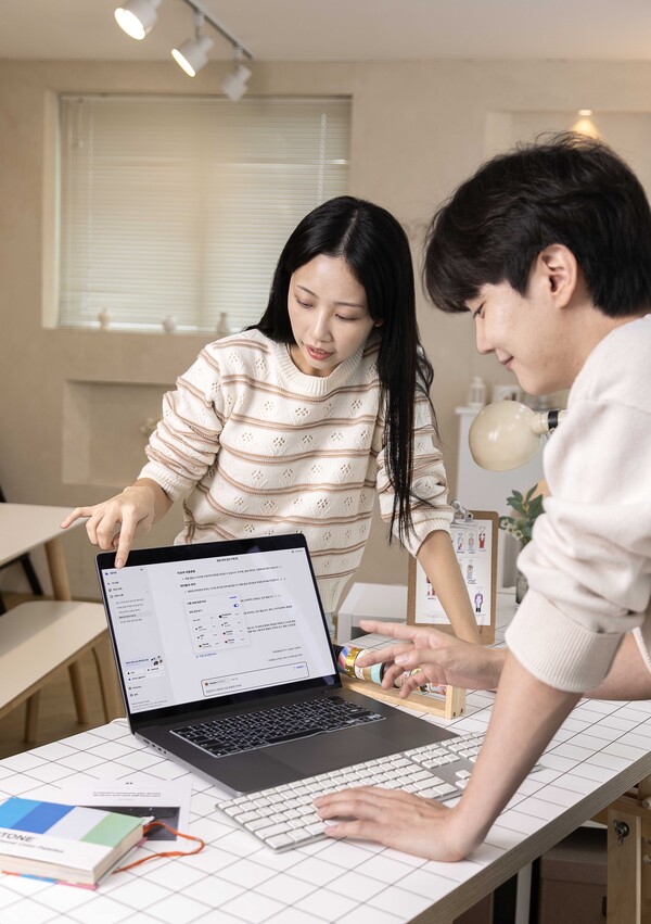 ▲SK텔레콤이 AI개인비서 서비스 ‘에이닷’을 웹 브라우저에서도 이용할 수 있는 PC 버전 ‘멀티 LLM 에이전트’를 22일 공개했다.ⓒSK텔레콤