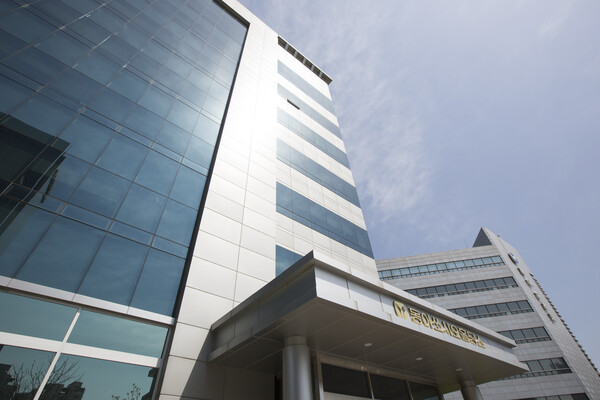 ▲동아쏘시오홀딩스 사옥 전경. ⓒ동아쏘시오홀딩스