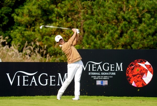 ▲지난 7일부터 열린 한국프로골프투어 ‘KPGA 투어챔피언십’ 대회에 보람그룹 생체보석 제조기업 비아생명공학이 나선다. 비아생명공학은 KPGA 투어챔피언십의 공식 후원사로 참여했다고 밝혔다. ⓒ 보람그룹