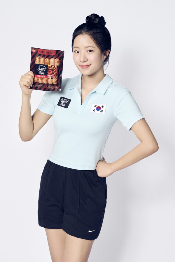 ▲동원F&B, 그릴리(Grilly) 모델 신유빈과 수원시 취약계층 위해 기부. ⓒ동원