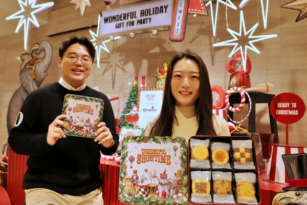 ▲롯데백화점 본점 지하 1층 그래인스쿠키 매장에서 베이커스 초이스 원더풀쇼타임 에디션을 소개하는 모습.  ⓒ롯데쇼핑