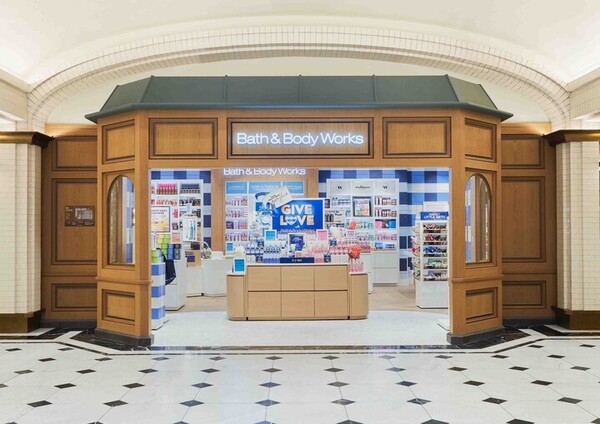 ▲신세계백화점 강남점 스위트파크 내 위치한 배스앤바디웍스 1호점. ⓒ신세계백화점