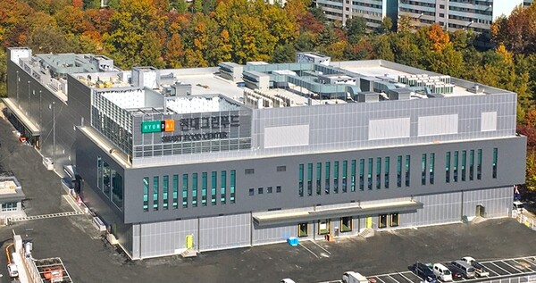 ▲경기 성남시에 위치한 현대그린푸드 스마트 푸드센터 전경. ⓒ현대백화점그룹