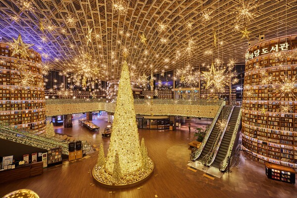 ▲스타필드 코엑스몰 별마당 도서관 전경. ⓒ신세계프라퍼티